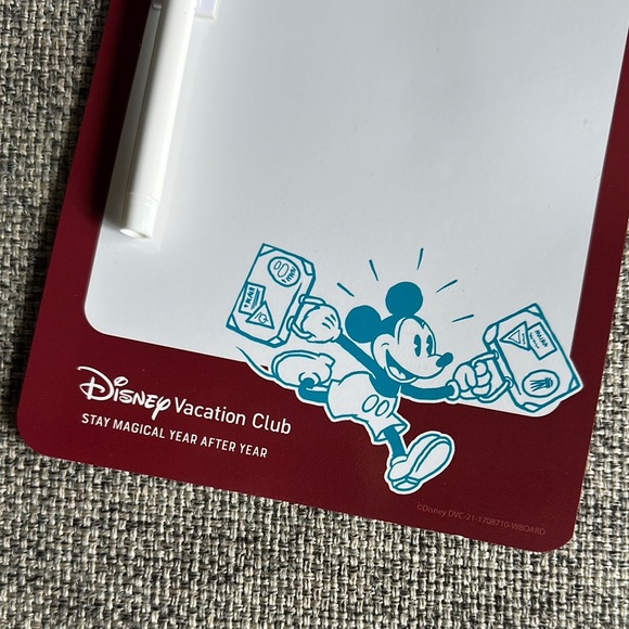 Disney Vacation Club promo gift set NIB - Picture 6 of 16